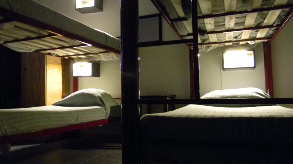 Punto Urbano Hostel Мендоса Стая снимка