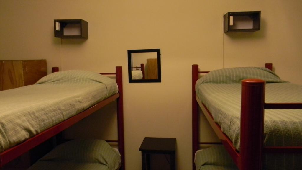Punto Urbano Hostel Мендоса Стая снимка