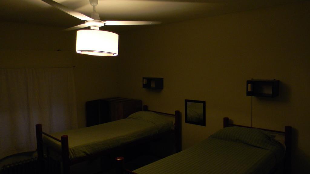 Punto Urbano Hostel Мендоса Стая снимка
