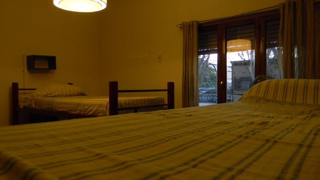 Punto Urbano Hostel Мендоса Стая снимка