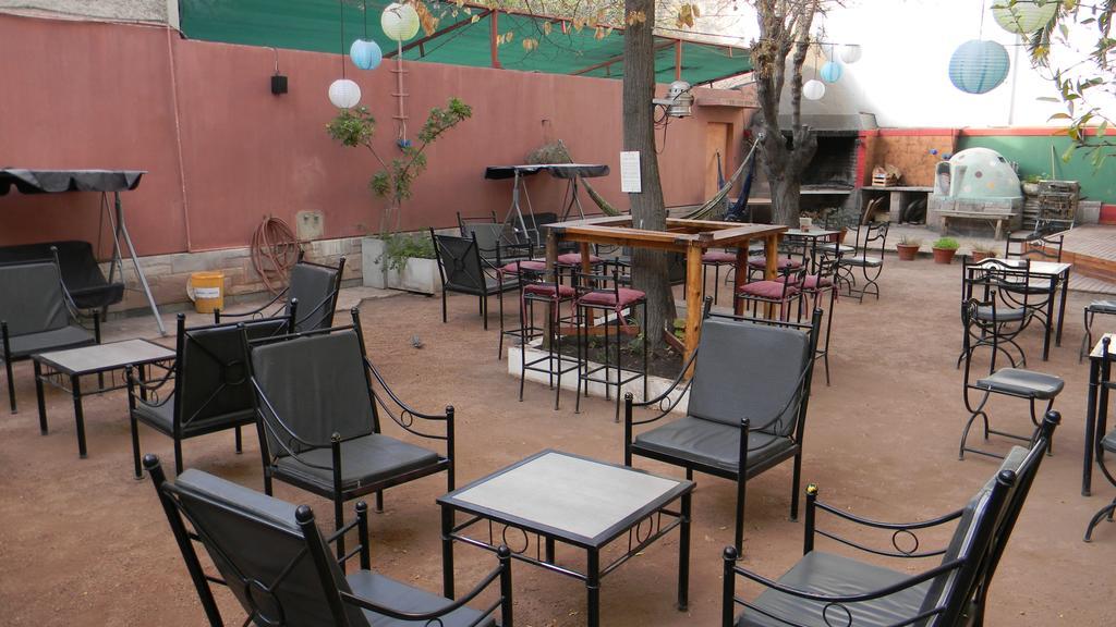 Punto Urbano Hostel Мендоса Екстериор снимка