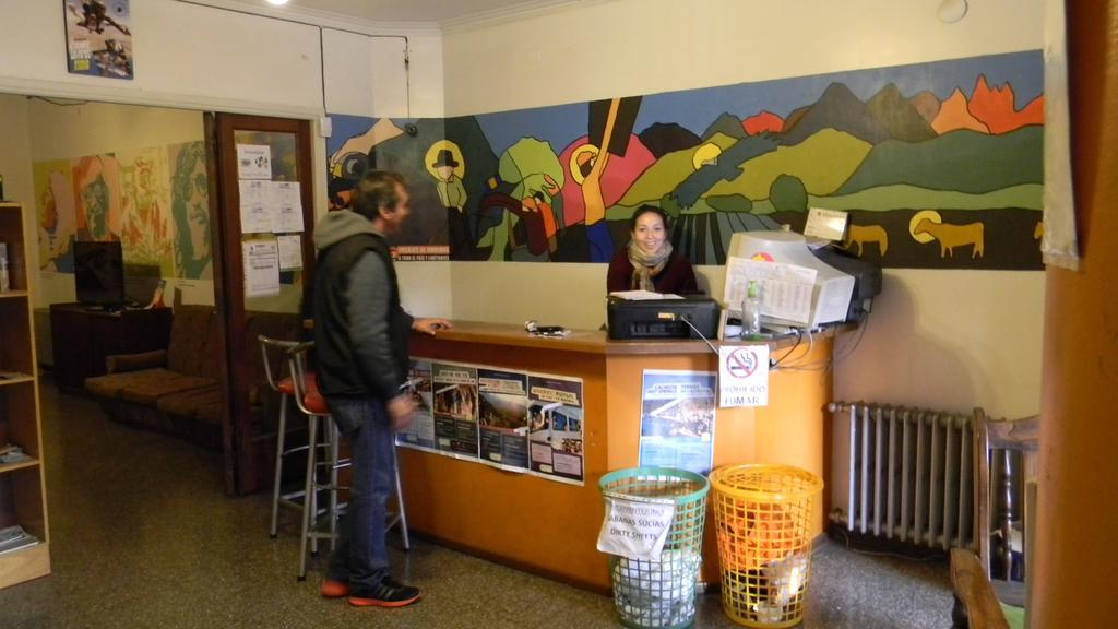 Punto Urbano Hostel Мендоса Екстериор снимка