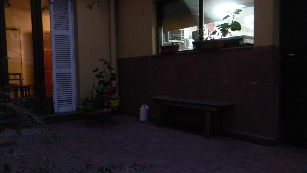 Punto Urbano Hostel Мендоса Екстериор снимка
